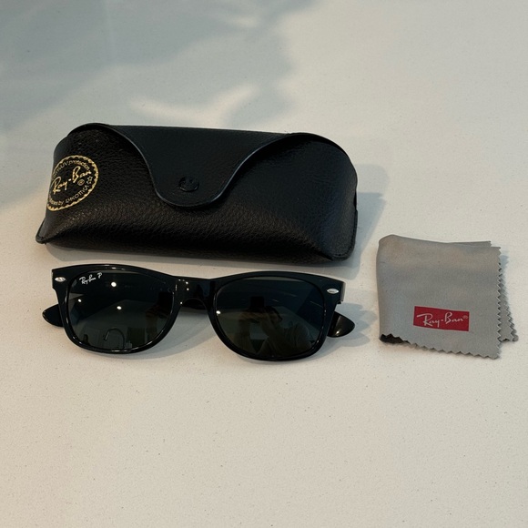 Rayban Wayfarer (New style) Polarized - Picture 1 of 8